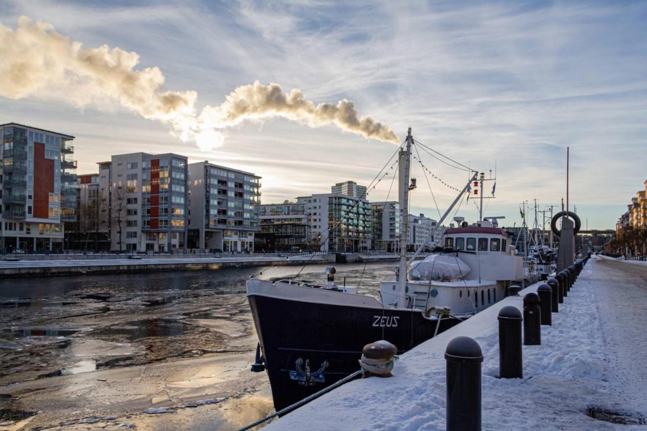 Simple Studio In Trendy Soedermalm - Construction Work Stockholm Exterior photo